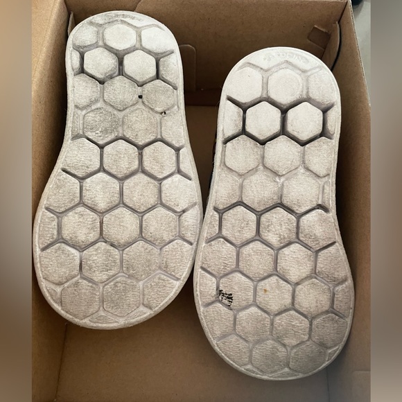 Disney adidas shoes - Picture 2 of 4